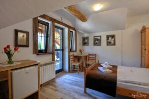 lóżko małżeńskie