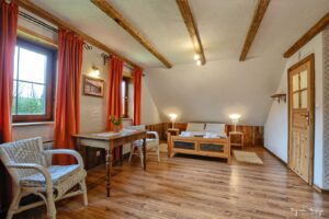 lóżko małżeńskie