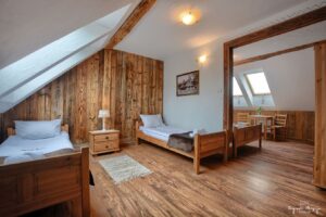 dwa lóżka pojedyncze