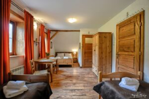 lóżko małżeńskie