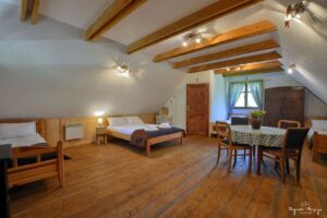 lóżko małżeńskie oraz pojedyncze