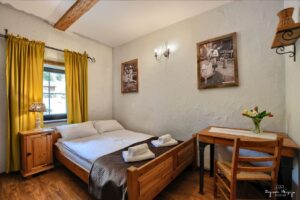 lóżko małżeńskie